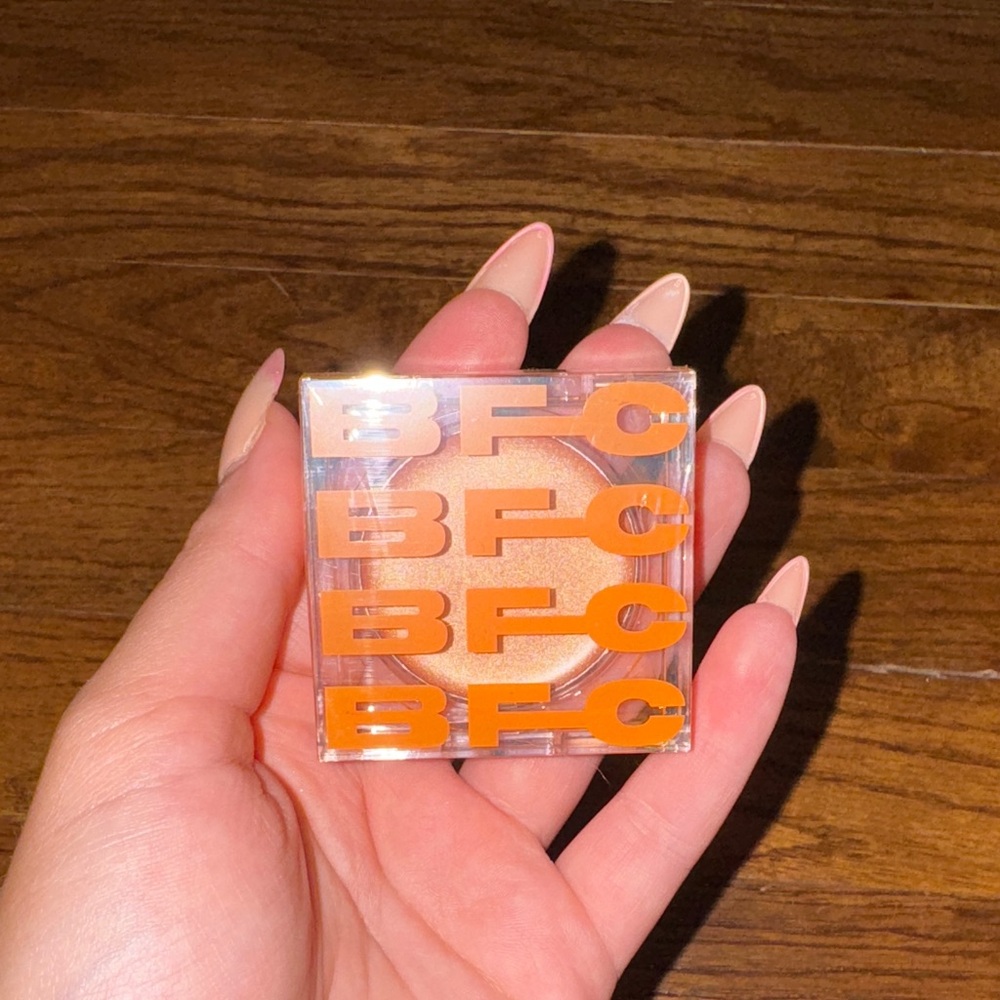 NEW BFC Cream Highlighter